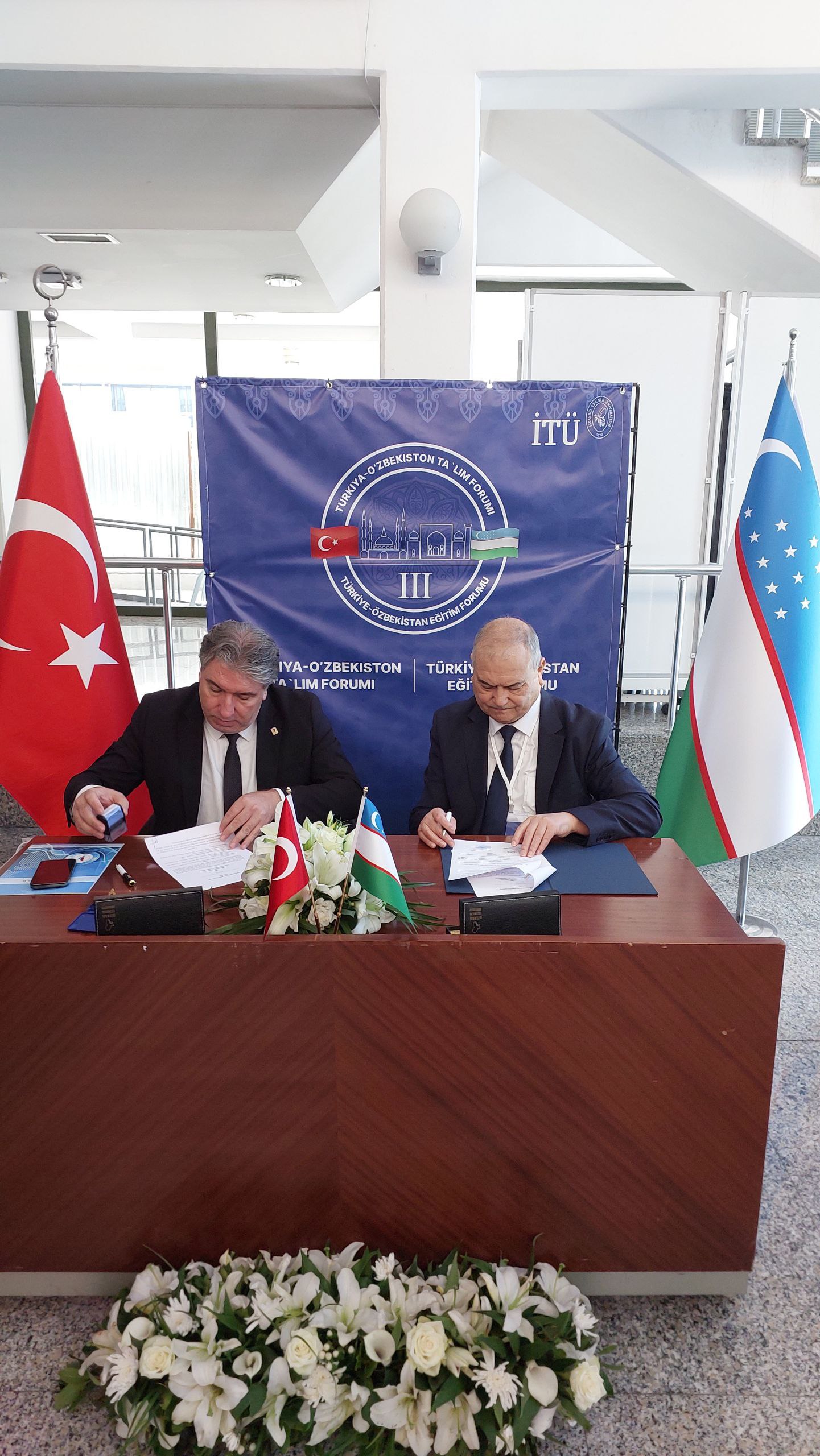 Rus ayollar bilan porno squirting